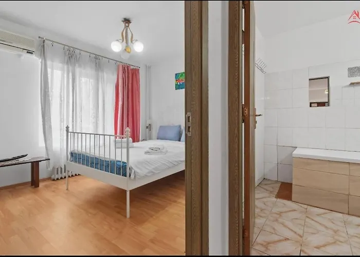 2 Bedroom Downtown