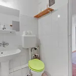 2 Bedroom Downtown *