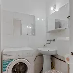 2 Bedroom Downtown Apartament *