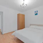 2 Bedroom Downtown *