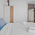 Apartament 2 Bedroom Downtown