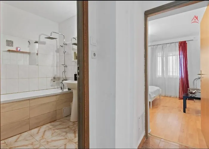 2 Bedroom Downtown
